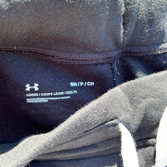 Under Armour Rival Fleece Women’s Joggers
Size Small Black with White Details - Picture 11 of 14